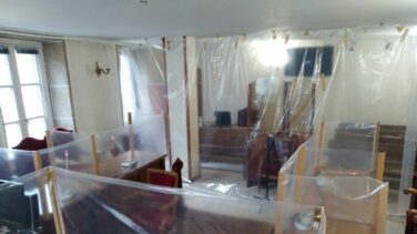 Plásticos en los juzgados para protegerse del coronavirus: "No hay presupuesto"