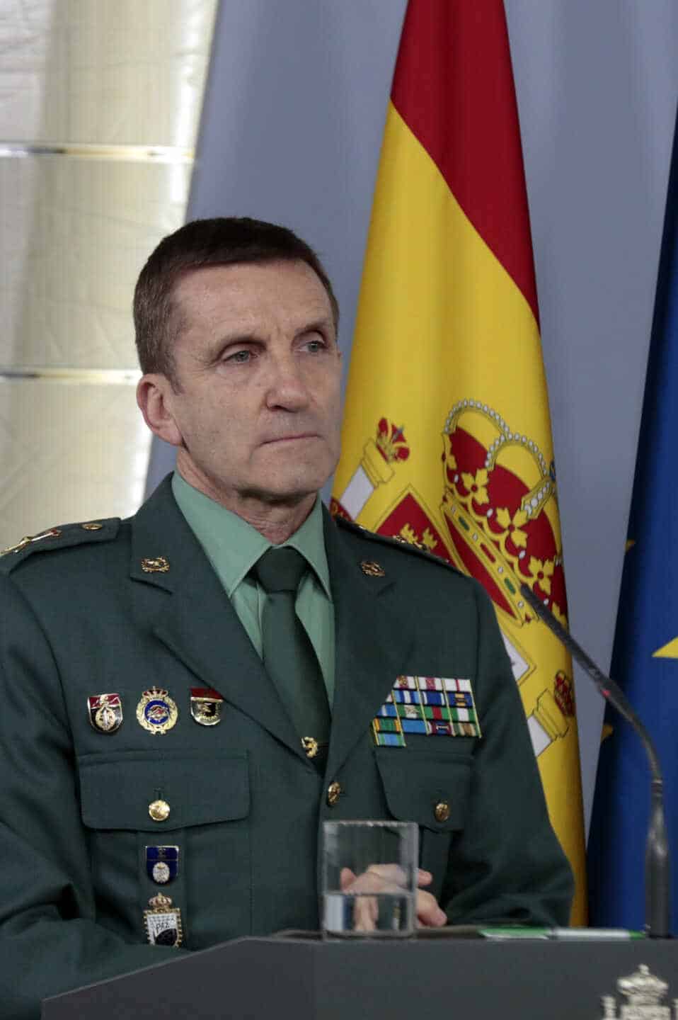 El general de la Guardia Civil, ovacionado durante la rueda de prensa: "No hay ideologías, somos un equipo"