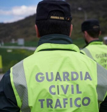Cuatro fallecidos en una colisión frontal entre dos turismos cerca de Plasencia