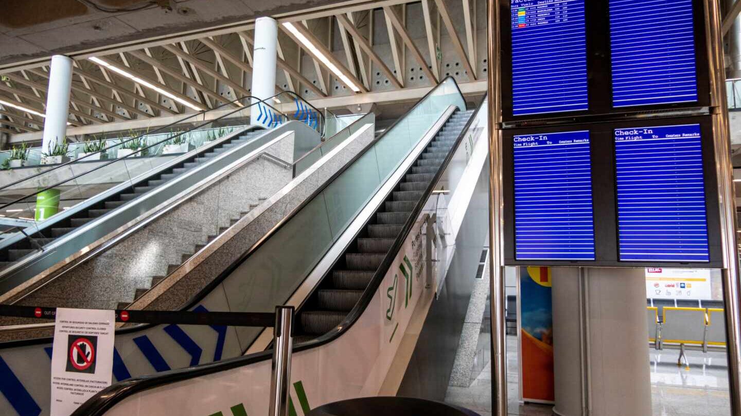 El aeropuerto de Palma de Mallorca vacío.