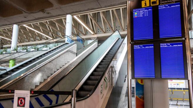 El aeropuerto de Palma de Mallorca vacío.