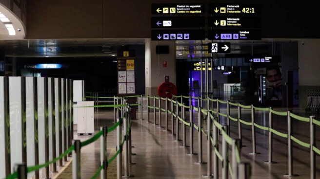 Aeropuerto de Valencia vacío por el estado de alarma.