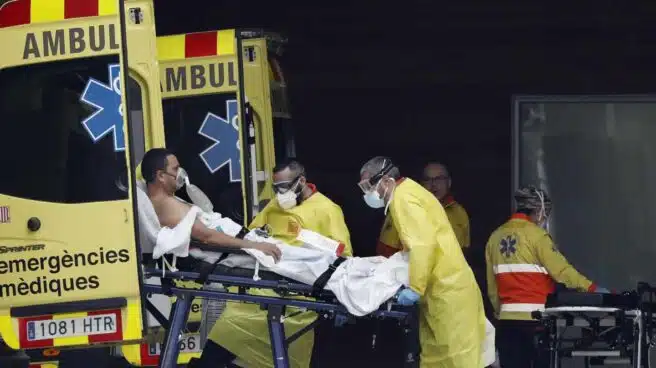Sanidad confirma 551 muertes más en 24 horas pero ignora el último recuento de Cataluña