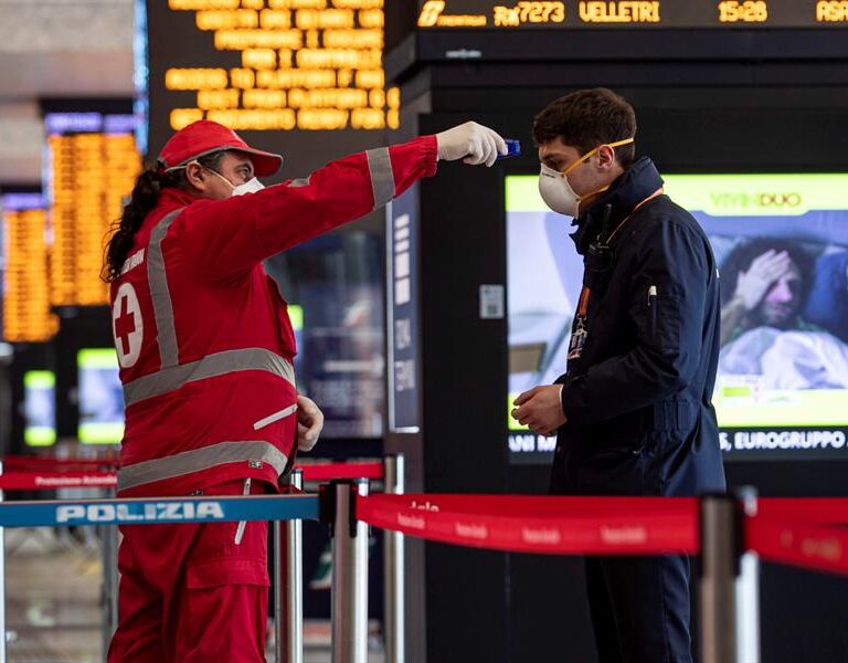 Italia registra un ligero aumento de muertes y contagios por Covid-19 en las últimas 24 horas