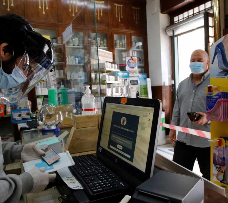 ¿Cómo puedo recibir recetas privadas en papel sin acudir a la consulta?