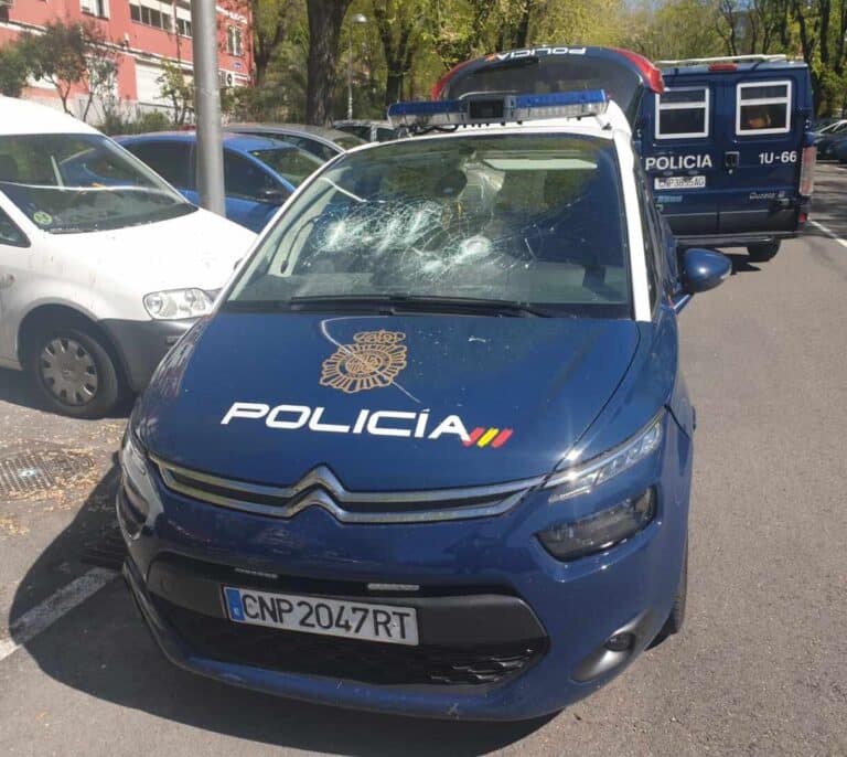 Detenido en Madrid por intentar rajar a varios policías con dos catanas