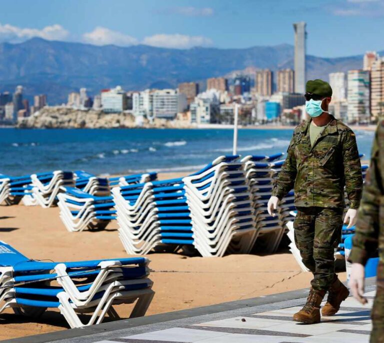 ¿Cuándo abrirán las playas y las piscinas?