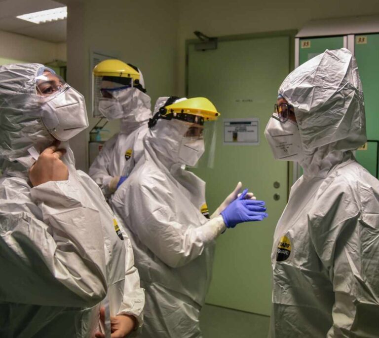 Alerta por la suspensión de las prácticas sanitarias: "Sin nuevo personal 2021 será una hecatombe"