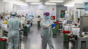El INE estima que han muerto 23.000 personas más de las que reconoce Sanidad durante la pandemia