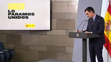 El PSOE moviliza a sus parlamentarios en defensa del Gobierno mientras Sánchez apela al consenso