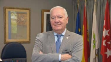El presidente del Consejo de Enfermería estalla contra el "caos" del Gobierno