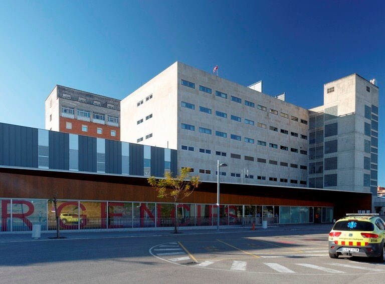 En estado grave una mujer apuñalada por su marido en Reus (Tarragona)