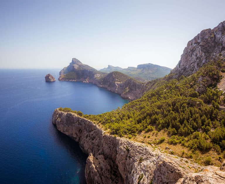 Fallecen dos escaladores al caer al mar en la costa de Mallorca