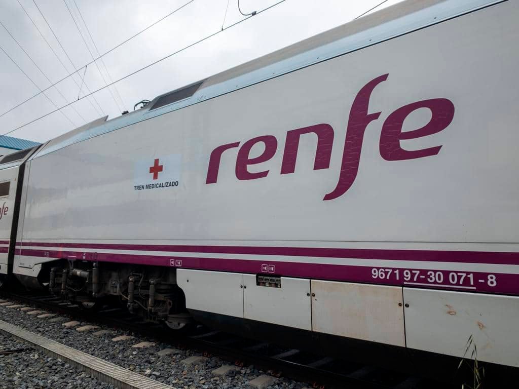 Trenes medicalizados de Renfe y Talgo.