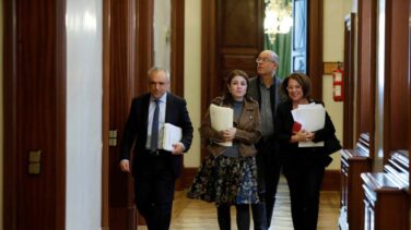 Diputados del PSOE abundan en los ataques al PP mientras Sánchez pide la "desescalada de la tensión"