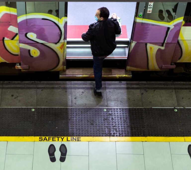 Aplanar la curva de la hora punta, el reto del transporte público en la desescalada