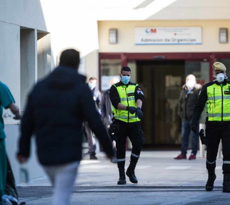 El 'parte de guerra' de policías, guardias civiles y militares: 14.000 bajas por el Covid-19
