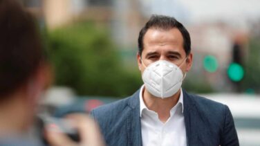 Aguado advierte de que Cs no dará su apoyo al estado de alarma con un "cheque en blanco"
