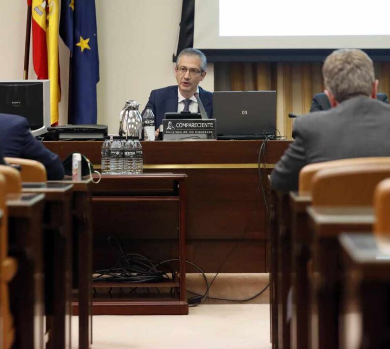 España está a salvo de una crisis financiera mientras la economía no entre en caída libre