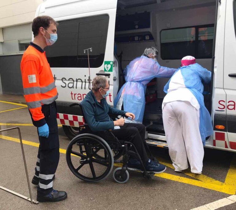 Del cansancio y la cefalea a la aparición de trombos: qué puede pasar tras el COVID-19