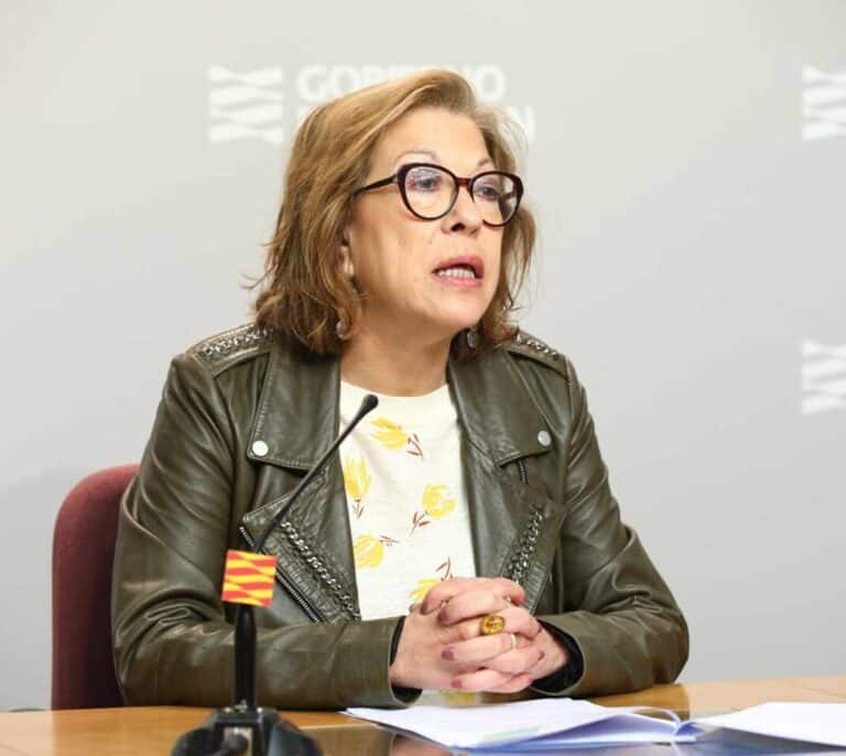Dimite la consejera de Sanidad de Aragón tras sus polémicas declaraciones sobre el material sanitario