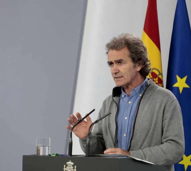 Simón dice que no tiene "nada que ocultar" tras la denuncia que pide imputarle por el 8-M