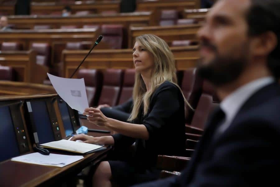 Álvarez de Toledo provoca un cisma en el PP: "Ha dinamitado la estrategia de Casado"