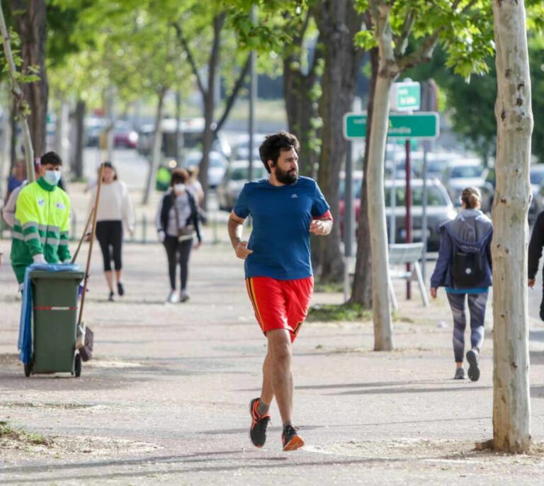 El uso de la mascarilla no es obligatorio para ir en bici y correr