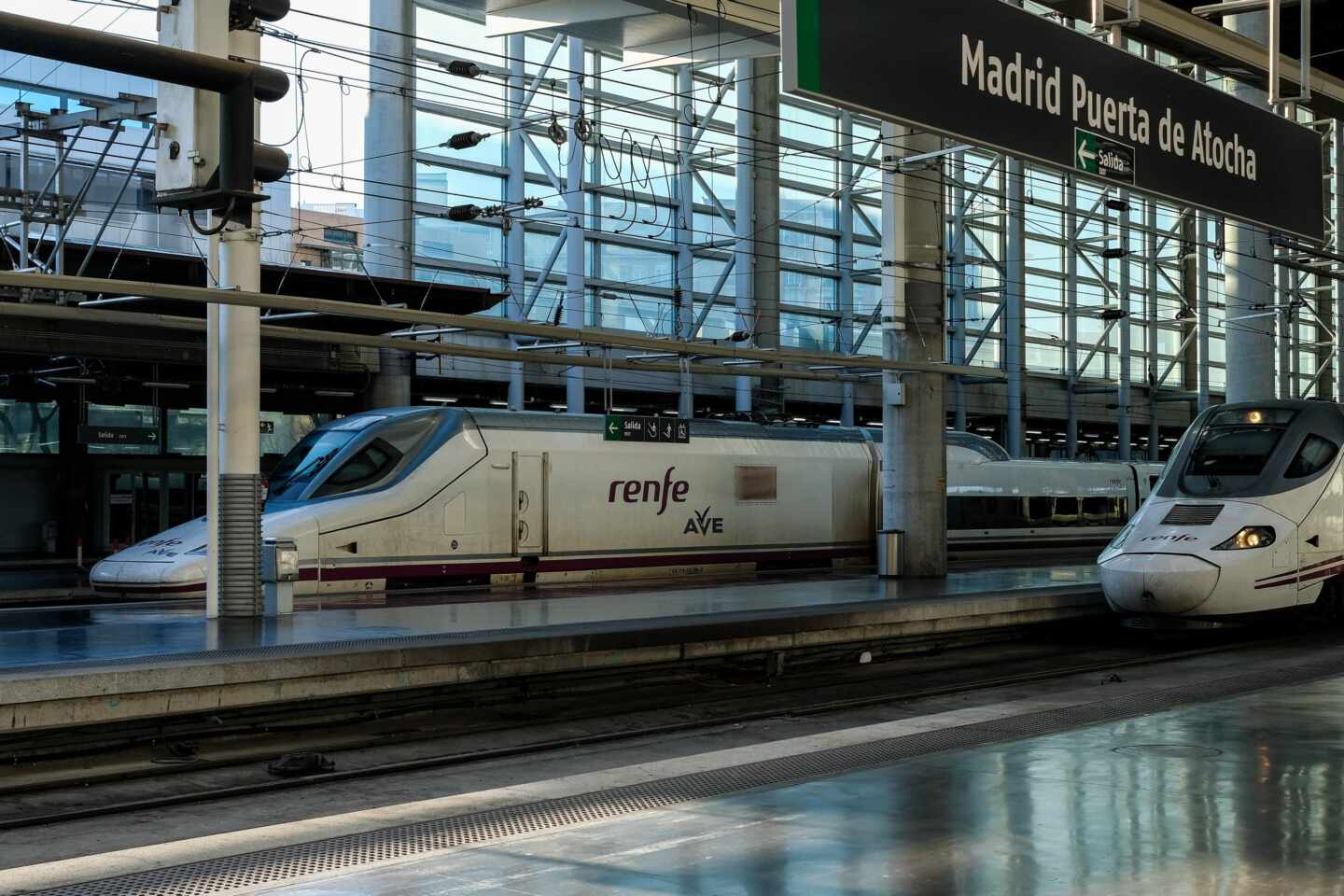 Renfe aumenta sus plazas en los AVE y trenes de Larga Distancia