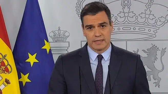 Sánchez presume de "despolitizar" la crisis horas después del ataque del PSOE al gobierno de Madrid