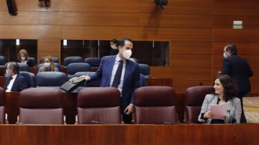 La guerra interna en la Comunidad pone en cuestión la desescalada en Madrid