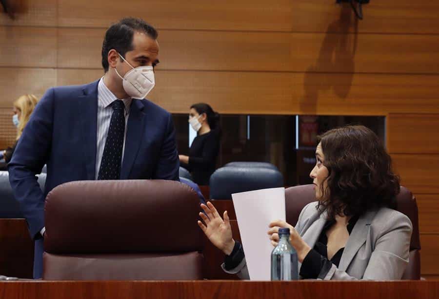 Aguado asegura que su gobierno con Ayuso es "sólido" aunque pide un acuerdo con el PSOE