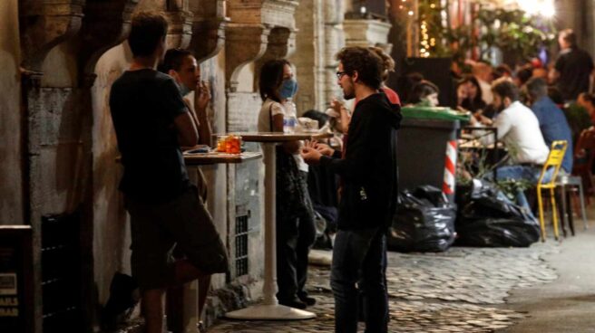 Ciudadanos italianos en Trastevere, Roma.