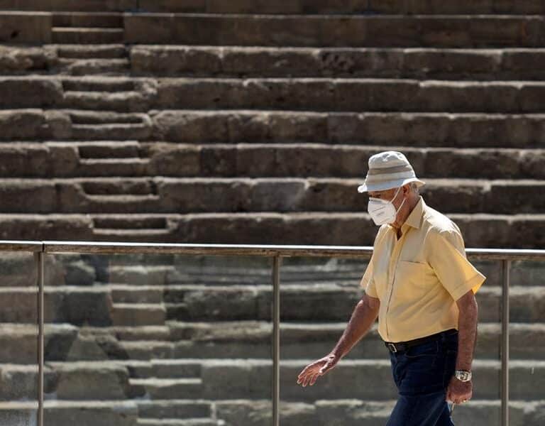 La mascarilla será obligatoria en espacios cerrados y en la calle si no se garantiza la distancia mínima