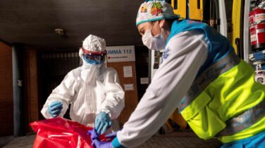 España reduce su ritmo diario de muertes: 179 más en 24 horas