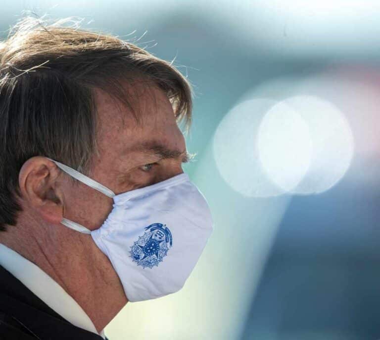 El presidente de Brasil, Jair Bolsonaro, da positivo en coronavirus