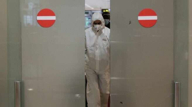 Extranjero llegada aeropuerto coronavirus