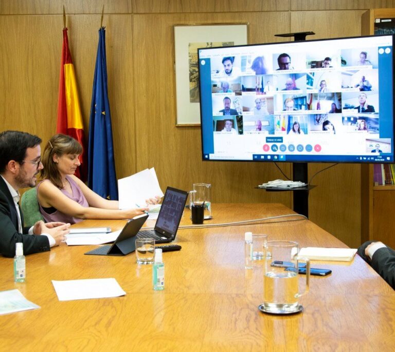 La Mesa del Turismo exige la dimisión del ministro Garzón si no rectifica