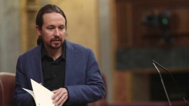 Iglesias se felicita de que Sánchez abra el debate sobre la "utilidad" de la monarquía