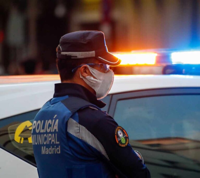 Cinco detenidos en Madrid por robar 40 palés con 900.000 mascarillas y 2,4 millones de pares de guantes