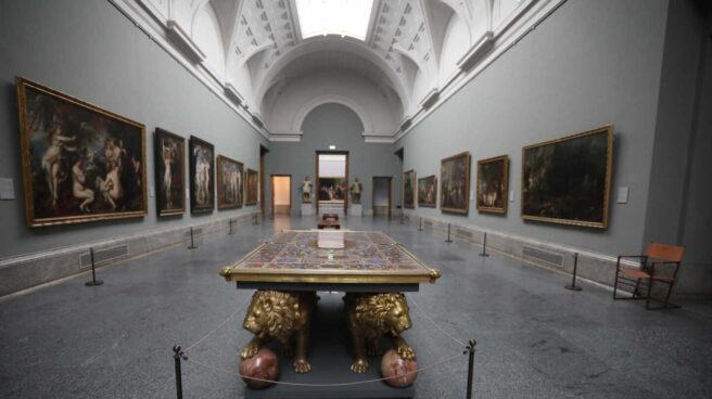 Sala vacía del Museo del Prado.