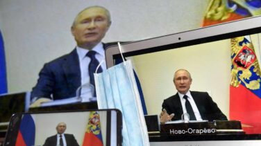 Super Putin sufre en el combate contra la plaga invisible