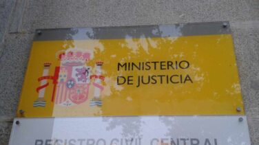 Un positivo por coronavirus desata la alarma en el Registro Civil Central