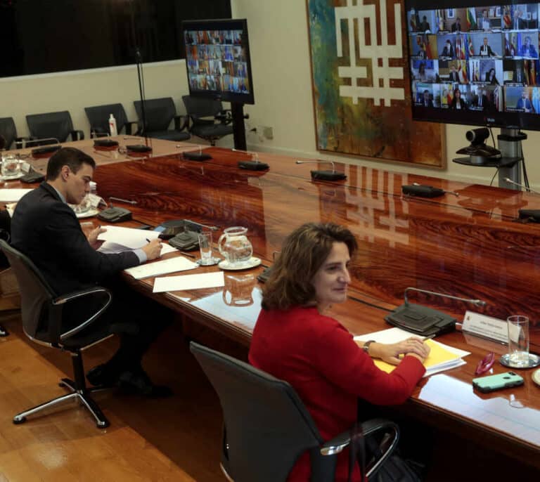 Portugal está tan lejos que parece la luna de España