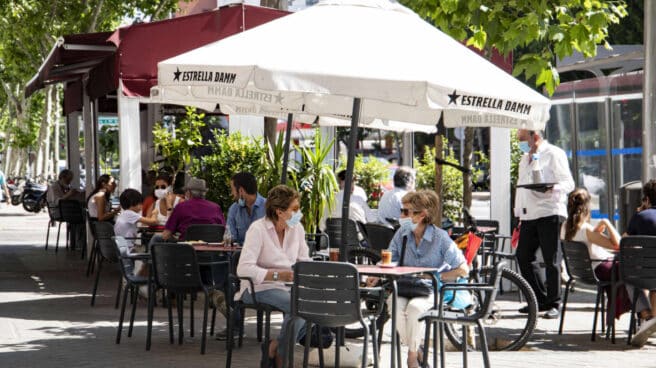 La terraza de L'Escampreru, en la calle Corazón de María de Madrid