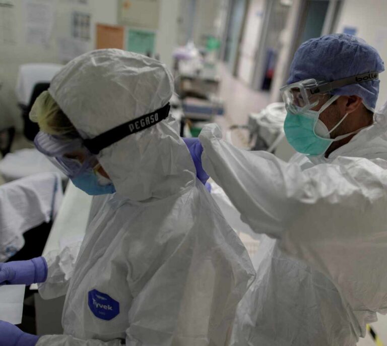 Sanidad informa de 50 nuevos muertos pero excluye ahora a casi 2.000 fallecidos de la estadística