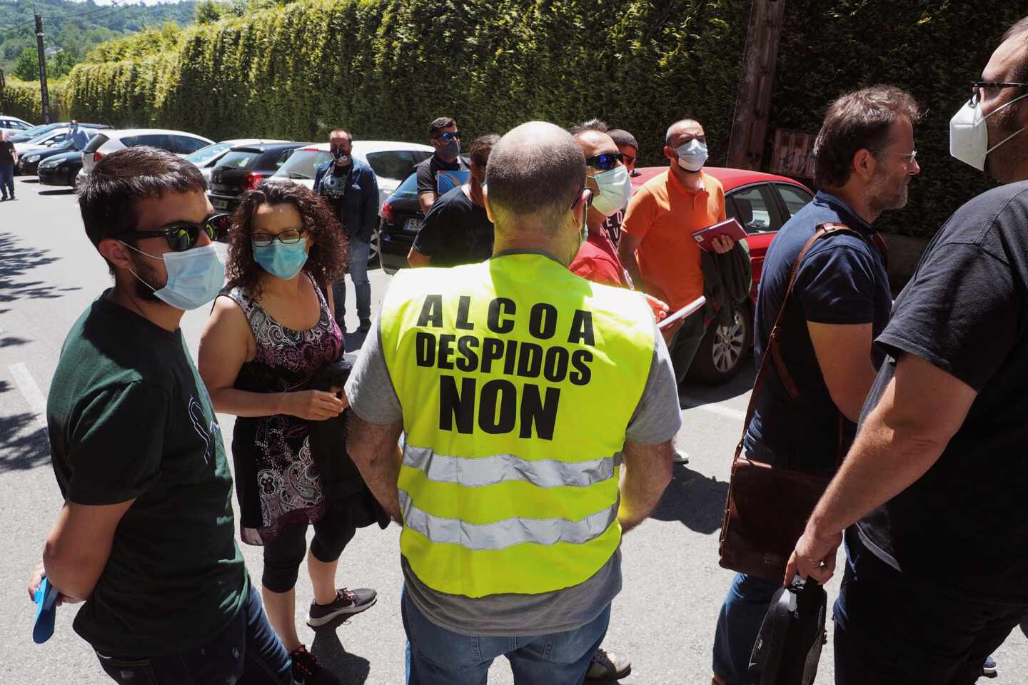 Trabajadores de la planta de Alcoa de San Cibrao, en Lugo.