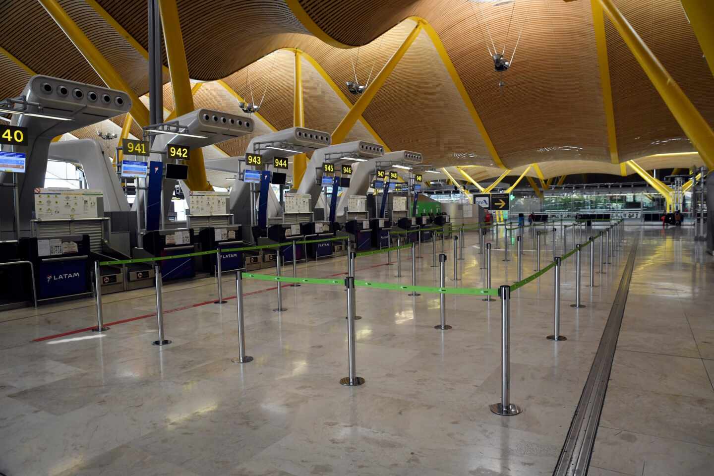 El aeropuerto de Madrid-Barajas sin pasajeros.