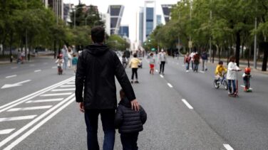 Sanidad felicita a Madrid y acerca el pase de la región a la Fase 1 este lunes