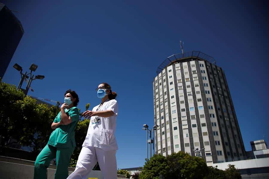 Detenida por abandonar a su bebé recién nacido en un banco del hospital de La Paz